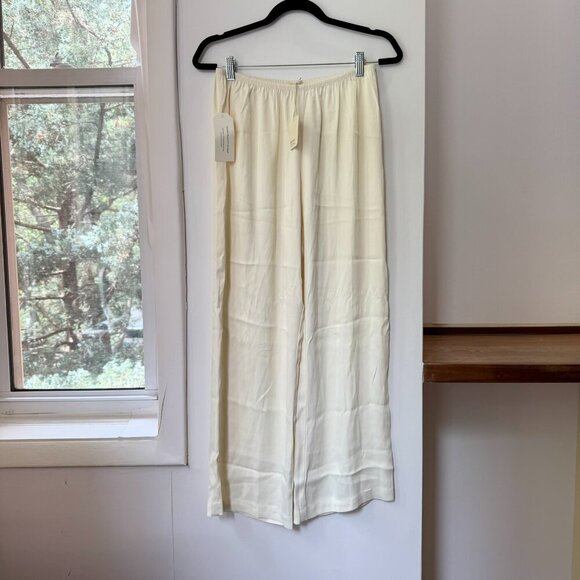 NWT DONNI Satiny Simple Pants Wide Leg in Creme - Picture 6 of 11